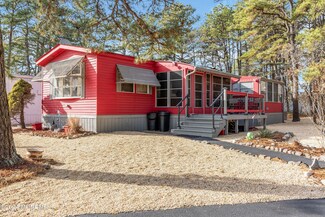 7 Seagull Ct, Whiting, NJ 08759