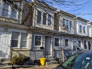 863 Centre St, Trenton, NJ 08611