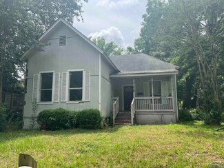 1103 Esplanade St, Marshall, TX 75670