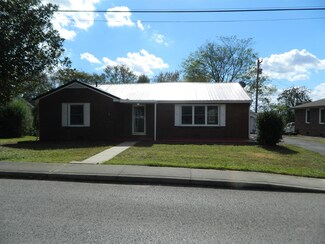 56 Craig St, Lynchburg, TN 37352