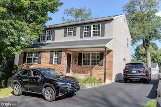 421 E Eagle Rd, Havertown, PA 19083
