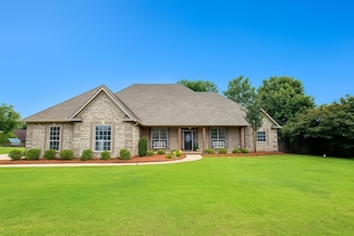 1431 Rowan Oak, Tupelo, MS 38801