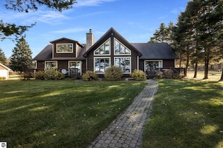 7802 Maguire Ln, Alden, MI 49612