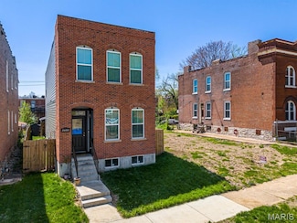 3400 Vista Ave, Saint Louis, MO 63104