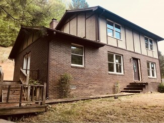 1520 King Solomon Colley Rd, Breaks, VA 24607