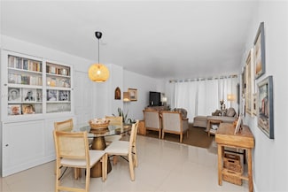 3301 N Country Club Dr Unit 607, Miami, FL 33180