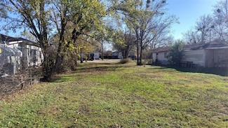 806 E 12th Ave, Corsicana, TX 75110