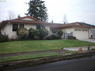 1450 SE 12th St, Gresham, OR 97080