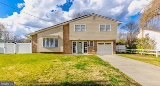 609 Beverly Dr, Magnolia, NJ 08049