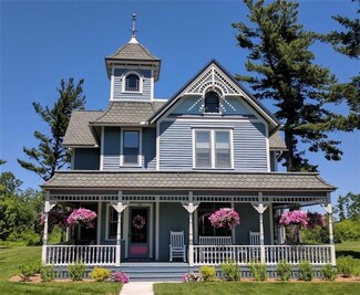 346 W Wisconsin Ave, Grantsburg, WI 54840