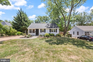 7315 Friden Dr, Falls Church, VA 22043
