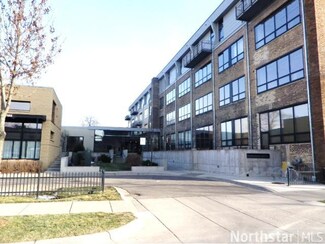 1701 Madison St NE Unit 401, Minneapolis, MN 55413