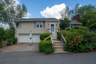 194 Burncoat St, Worcester, MA 01606
