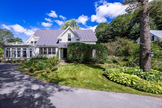 2308 Quechee Main St, Hartford, VT 05001