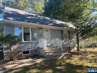 120 Seminole Ave, Oakland, NJ 07436