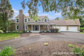 1225 Winterwood Dr NE Unit 1, Grand Rapids, MI 49525