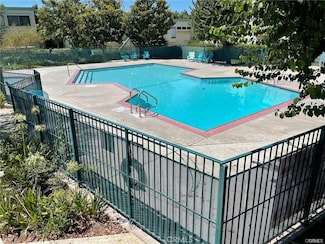 18526 Mayall St Unit B, Northridge, CA 91324