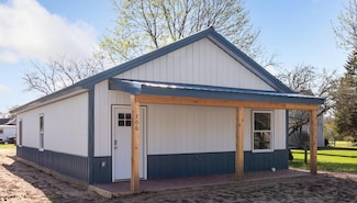 706 Colfax St, Cadillac, MI 49601