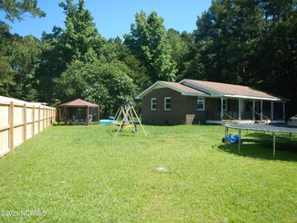4323 Englishtown Rd, Willard, NC 28478