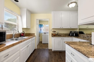 2501 4th St, Bakersfield, CA 93304
