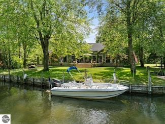 8375 Marathon Way, Alanson, MI 49706
