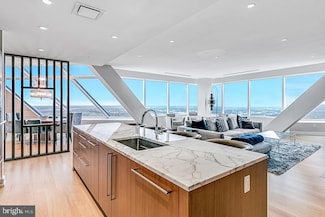 50 S 16th St Unit 5401, Philadelphia, PA 19102