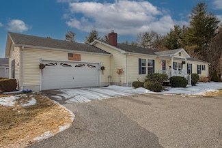 4103 Pheasant Ln, Middleboro, MA 02346