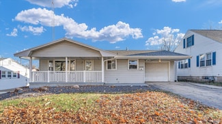 1306 Low St, Bloomington, IL 61701