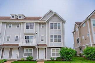 7107 Discovery Ln, Madison, WI 53719