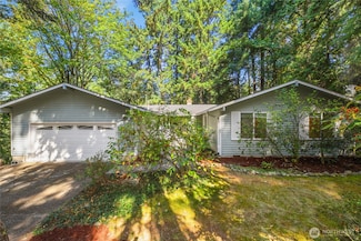 15604 SE 42nd Place, Bellevue, WA 98006