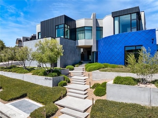 18 Sun Glow Ln, Las Vegas, NV 89135
