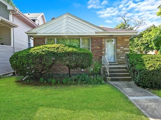 2758 N Newcastle Ave, Chicago, IL 60707