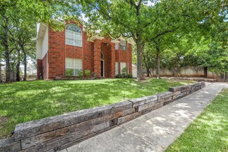2705 Tally Ho Dr, Hurst, TX 76054