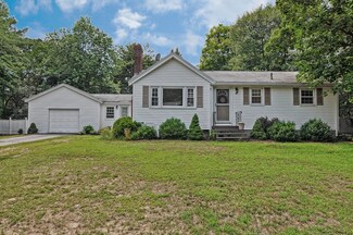 12 Yale St, Groveland, MA 01834