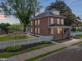 514 W Race St, Pottstown, PA 19464