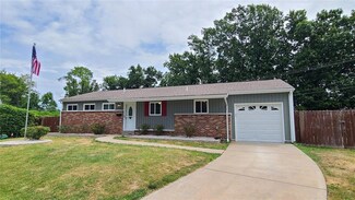 8801 Chisholm Ct, Saint Louis, MO 63132