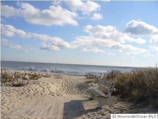 402 Elizabeth Ave, Point Pleasant Beach, NJ 08742