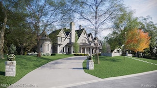 1057 Arlington St, Birmingham, MI 48009