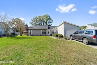 2461 Saddleridge Dr, Midway Park, NC 28544