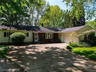 12096 Indian Hollow Rd, Grafton, OH 44044