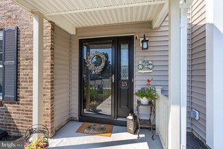 15 Hancock Ct, East Windsor, NJ 08520