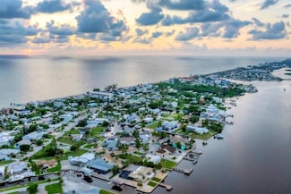 1410 Gulf Blvd, Englewood, FL 34223