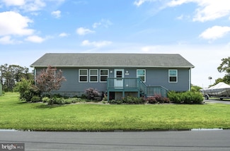 7466 Beebe Rd, Chincoteague Island, VA 23336
