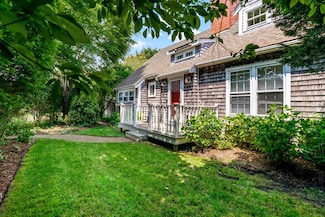 12 Netowa Ln, Nantucket, MA 02554