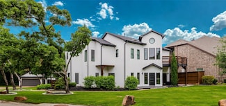 2856 Peninsula Dr, Grapevine, TX 76051