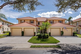 450 Robin Hood Cir Unit 201, Naples, FL 34104