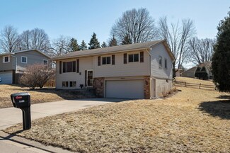 9317 32nd Ave N, New Hope, MN 55427