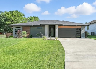 330 W Morris St, Rhome, TX 76078