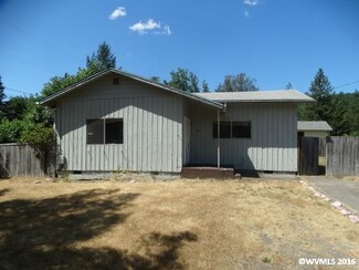 565 SW Linn Place, Mill City, OR 97360