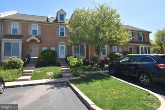 431 Oakmont Ct, Harleysville, PA 19438